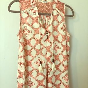 Sleeveless button front top with cute ties!